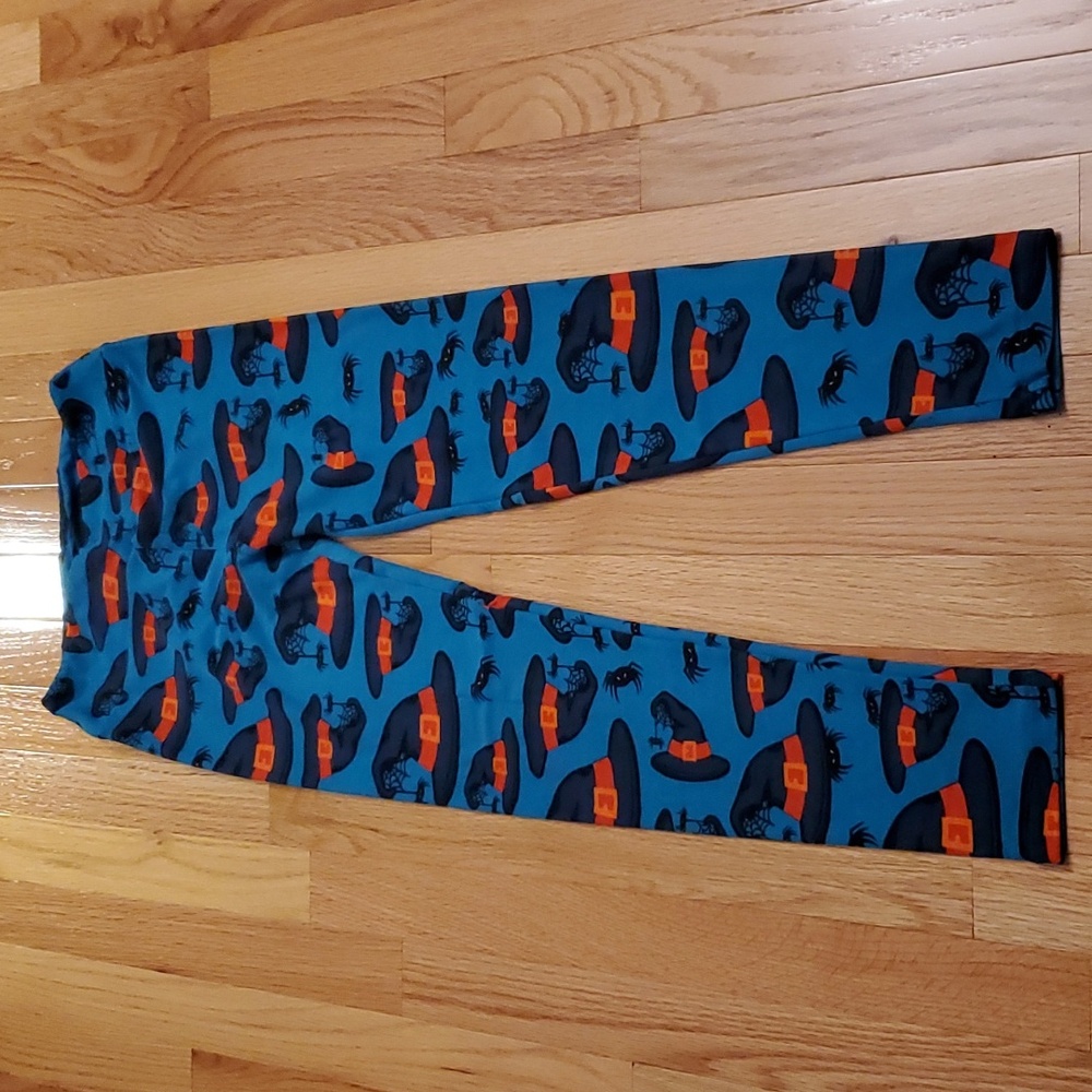 Teal Lularoe Witch Hat & Spider Leggings